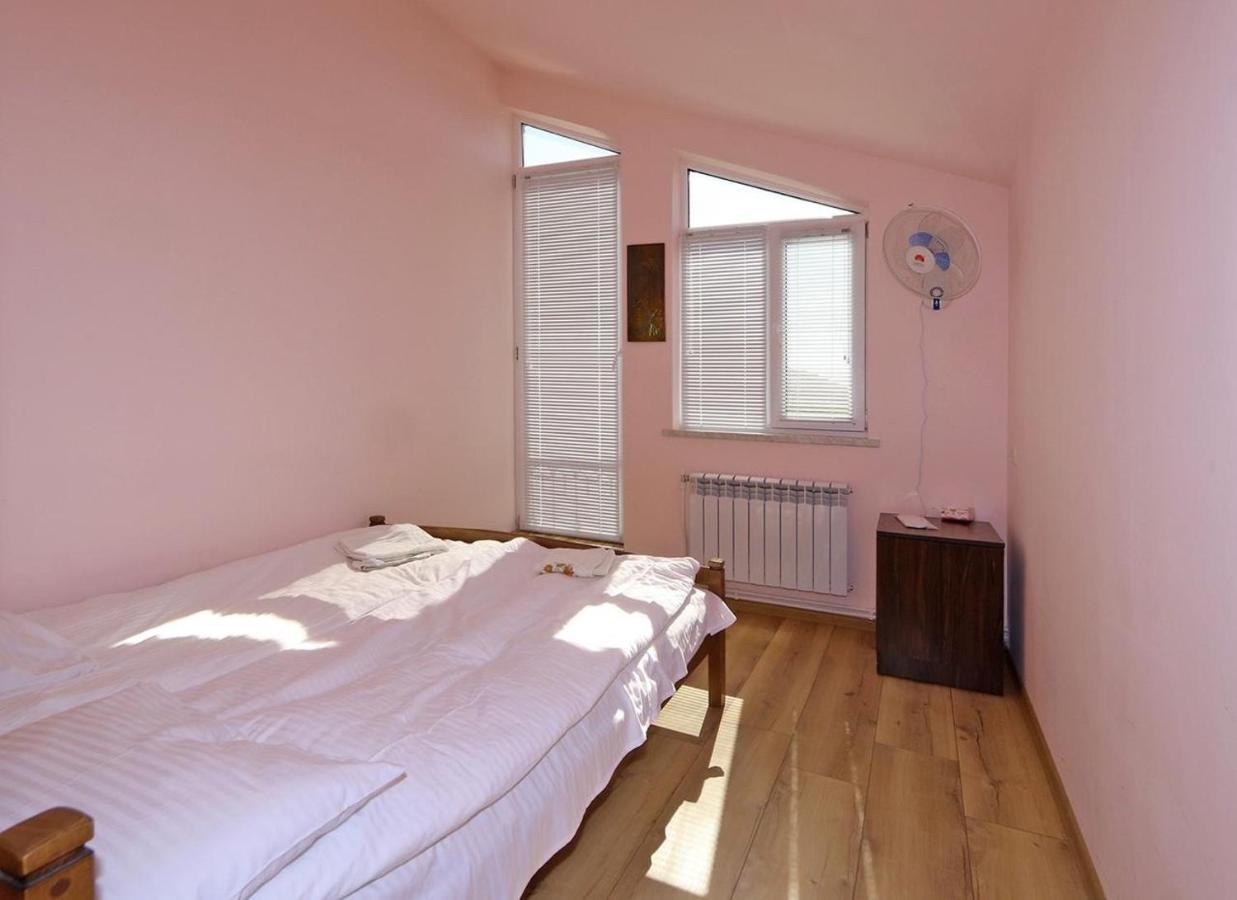 Commune Hotel Garni Luaran gambar