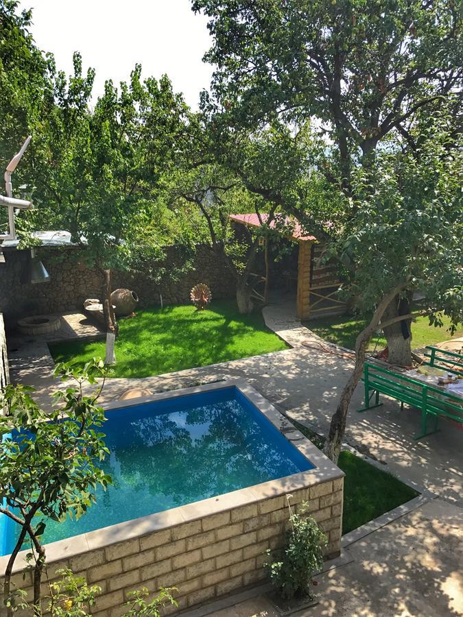 Commune Hotel Garni Luaran gambar